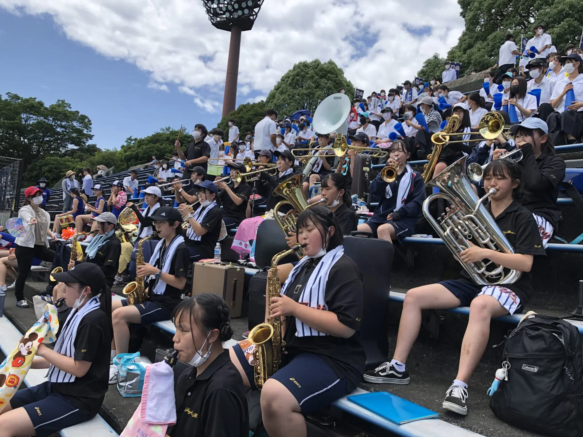 夏の高校野球1回戦の応援に行きました - 富士市立高等学校